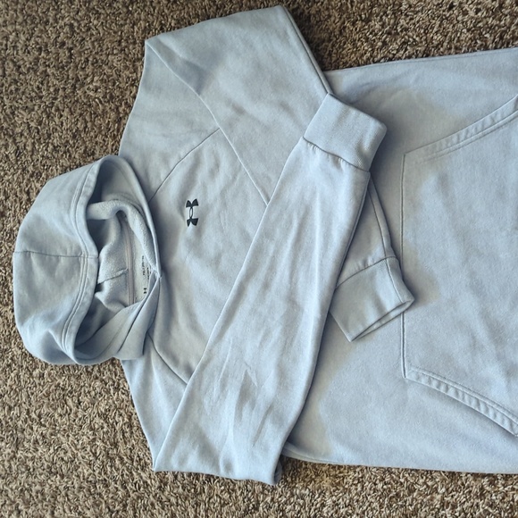 Under Armour Other - Under Armour hoodie